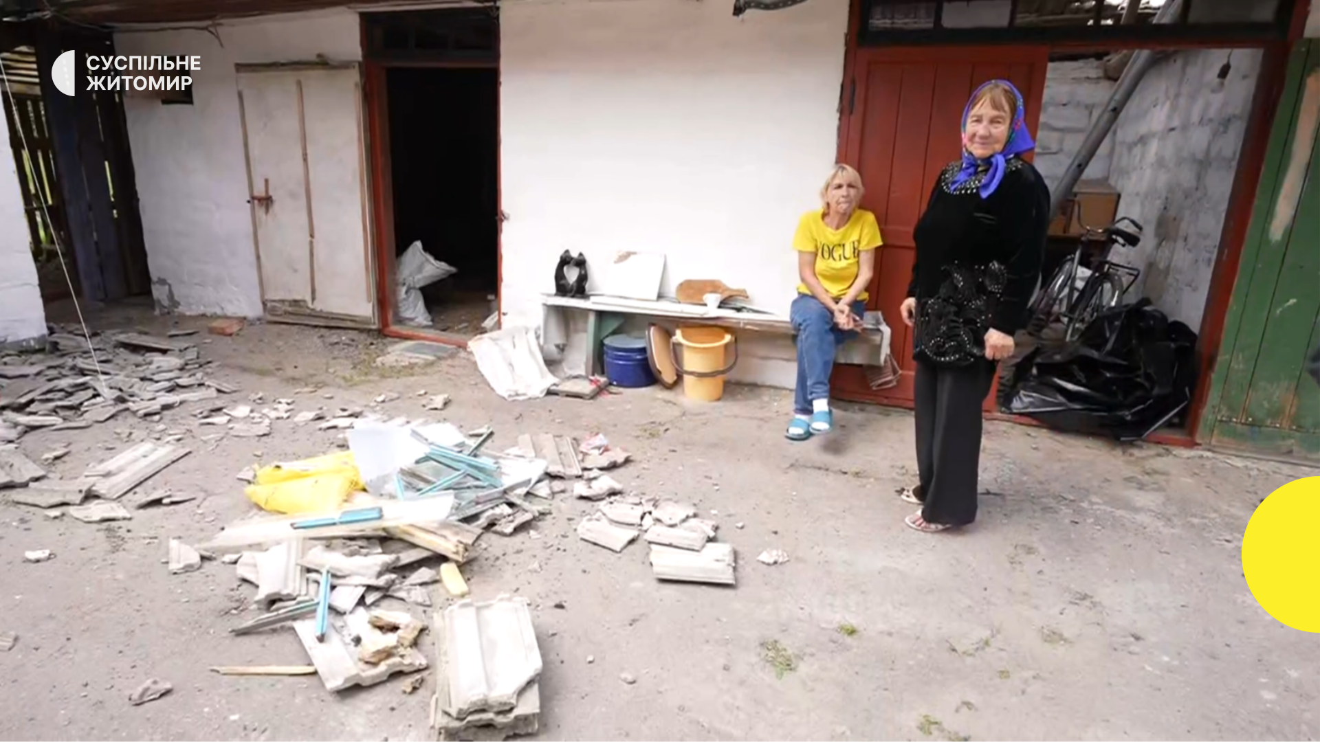 «Двері заклинило після вибуху»: жителі Житомирщини про наслідки атаки РФ