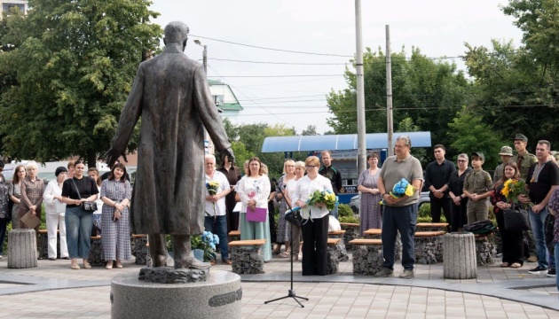 У Житомирі вшанували пам’ять Олега Ольжича – борця за волю України.