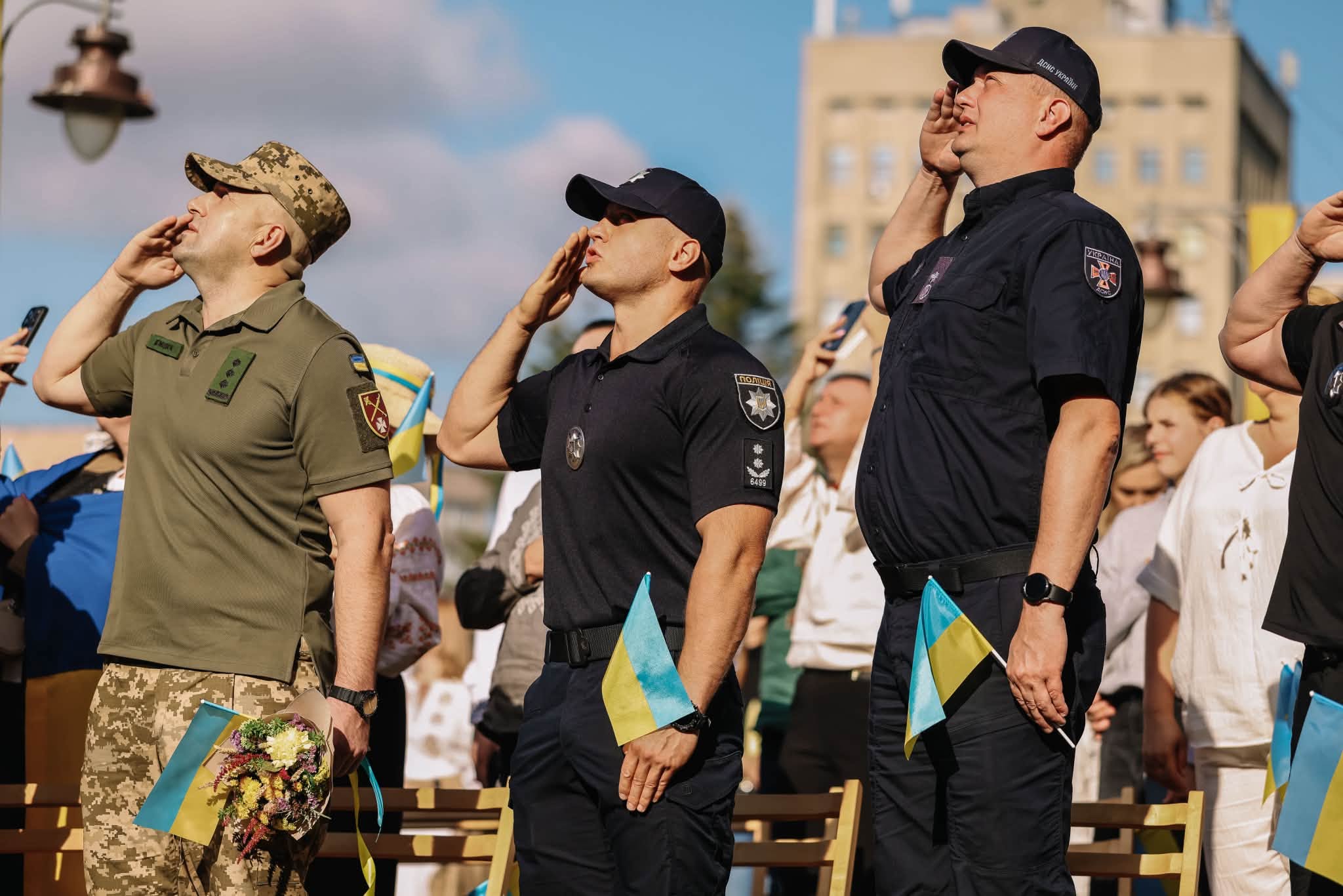 Поліцейські Рівненщини: відзначили День Державного Прапора України з гордістю та відданістю.